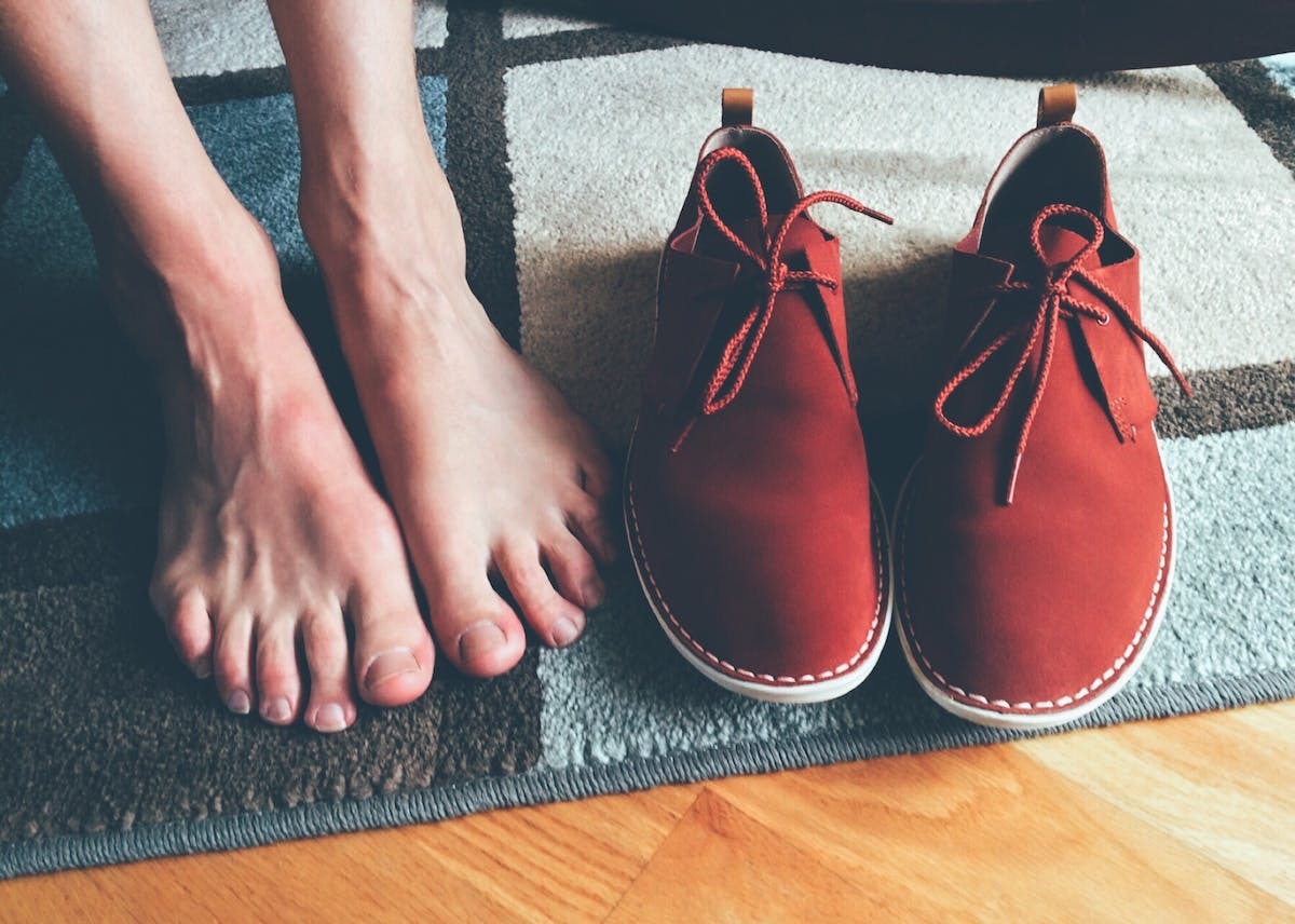Trouver chaussure à son pied : des conseils pour choisir des chaussures adaptées aux grands pieds
